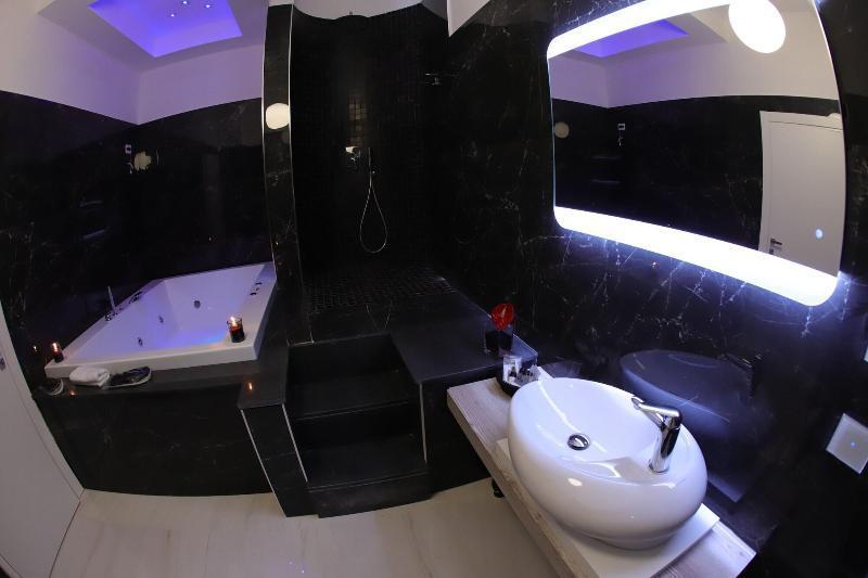 Mecla Suites Neapol Zewnętrze zdjęcie