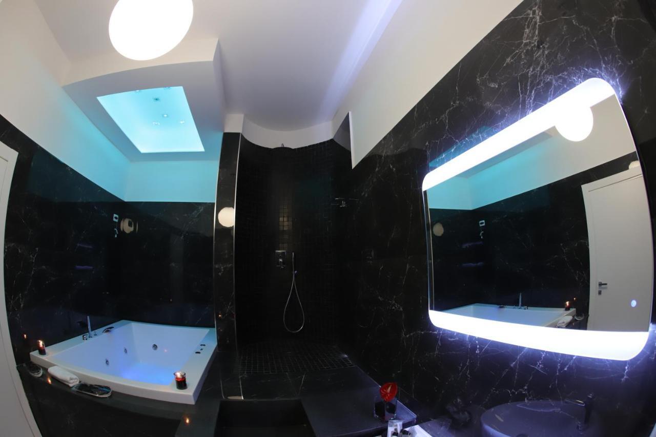 Mecla Suites Neapol Zewnętrze zdjęcie